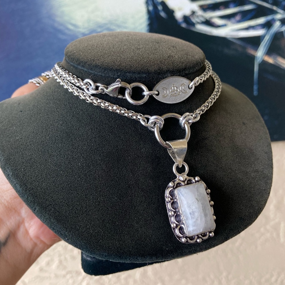 925 sterling silver overlay White quartz gemstone charm boho stone necklace . - Picture 2 of 16